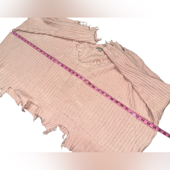 Wonderly Curvy Distressed Sweater - Picture 2 of 7